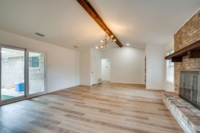 Foto del edificio - 2106 South Moor Drive Carrolton, TX 75006