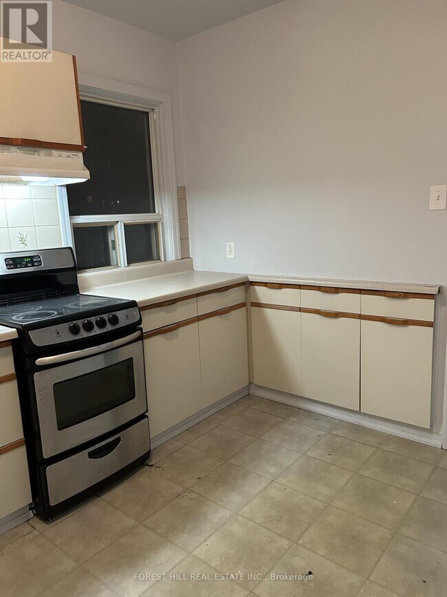 Photo du bâtiment - 28 Harris Park Dr