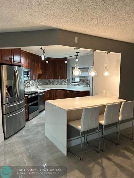 Building Photo - 5800 Camino Del Sol