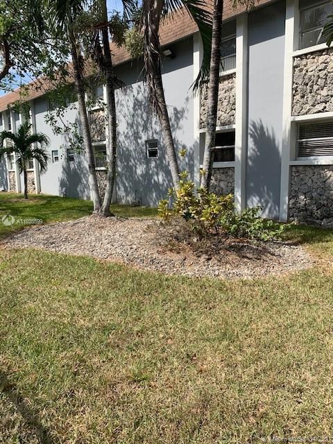 Building Photo - 4300 SW 67th Ave
