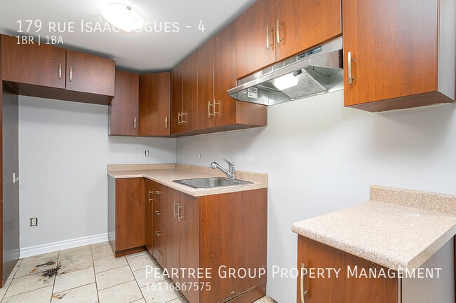 Photo du bâtiment - Intriguing Isaac-Big Bright Basement one B...