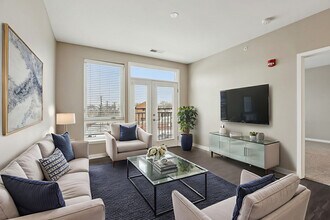 Building Photo - Riverview