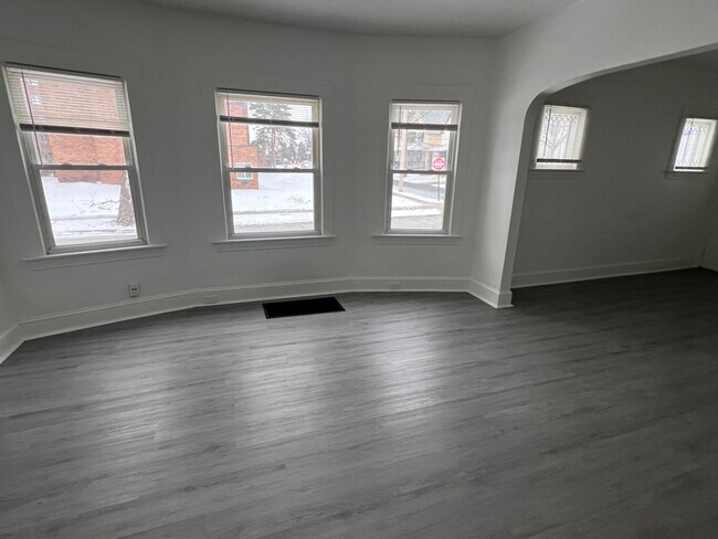 Foto del edificio - 4302 W 30th St