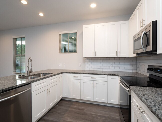 Foto del edificio - Porter's Parkside - 4 Bedroom, 4 Bathroom ...