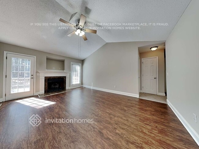 Building Photo - 152 Saleen Dr