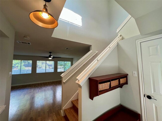 Foto del edificio - 20805 Jumpers Delight Ln