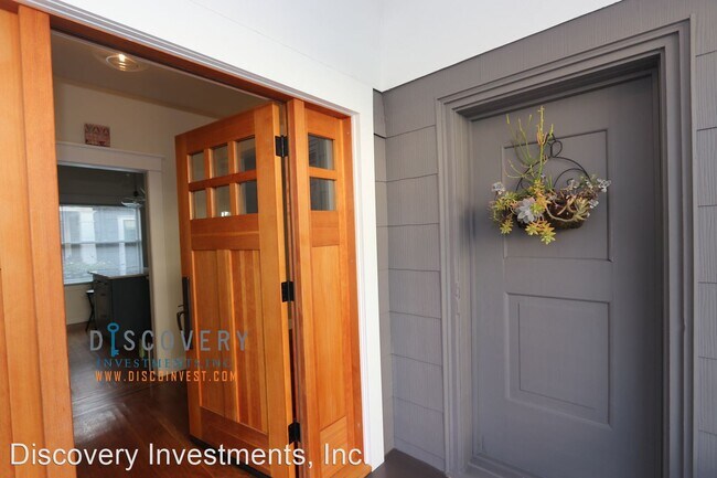 Building Photo - 3 br, 2 bath House - 1627 62nd St.