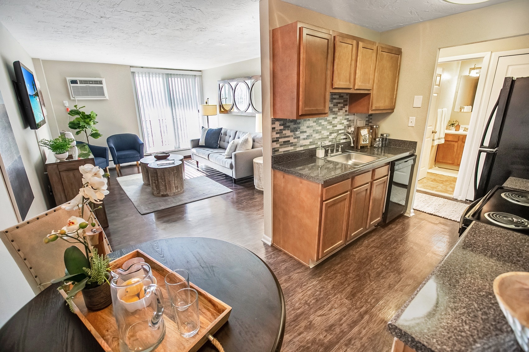 Solon Club Apartment Homes – photo 3
