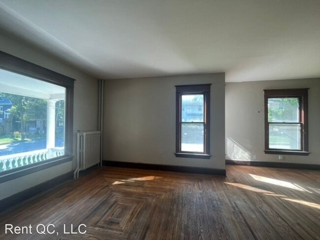 Building Photo - 5 br, 2 bath House - 2104 Grand Avenue
