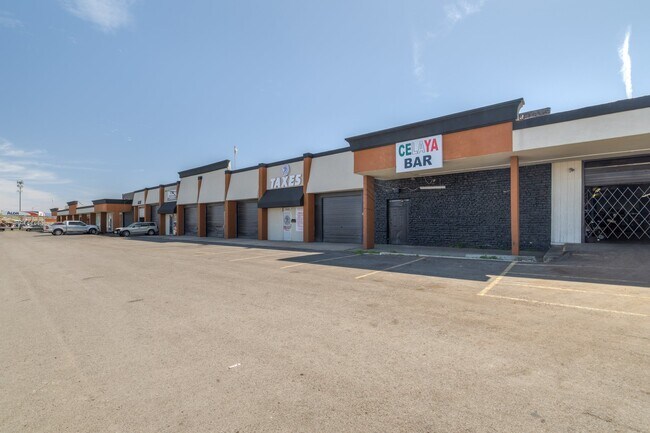 Foto del edificio - 3500 Newcastle Rd