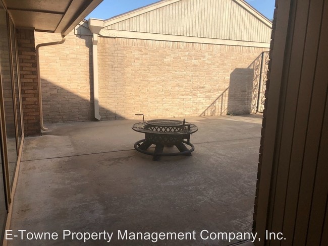 Building Photo - 4 br, 2.5 bath House - 2546 Homestead Road