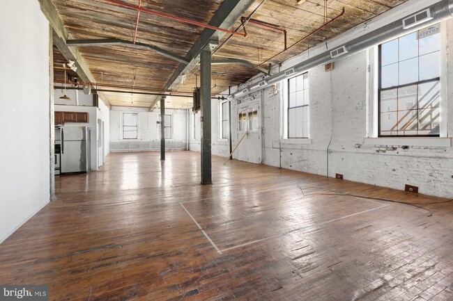 Foto del edificio - 1853 N Howard St