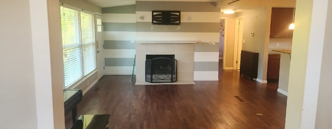 Building Photo - 1203 SW 144th St