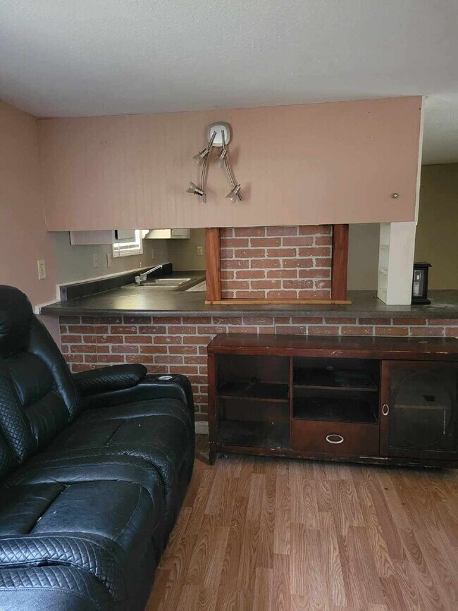 Building Photo - Will be ready about 6/15. 2/1