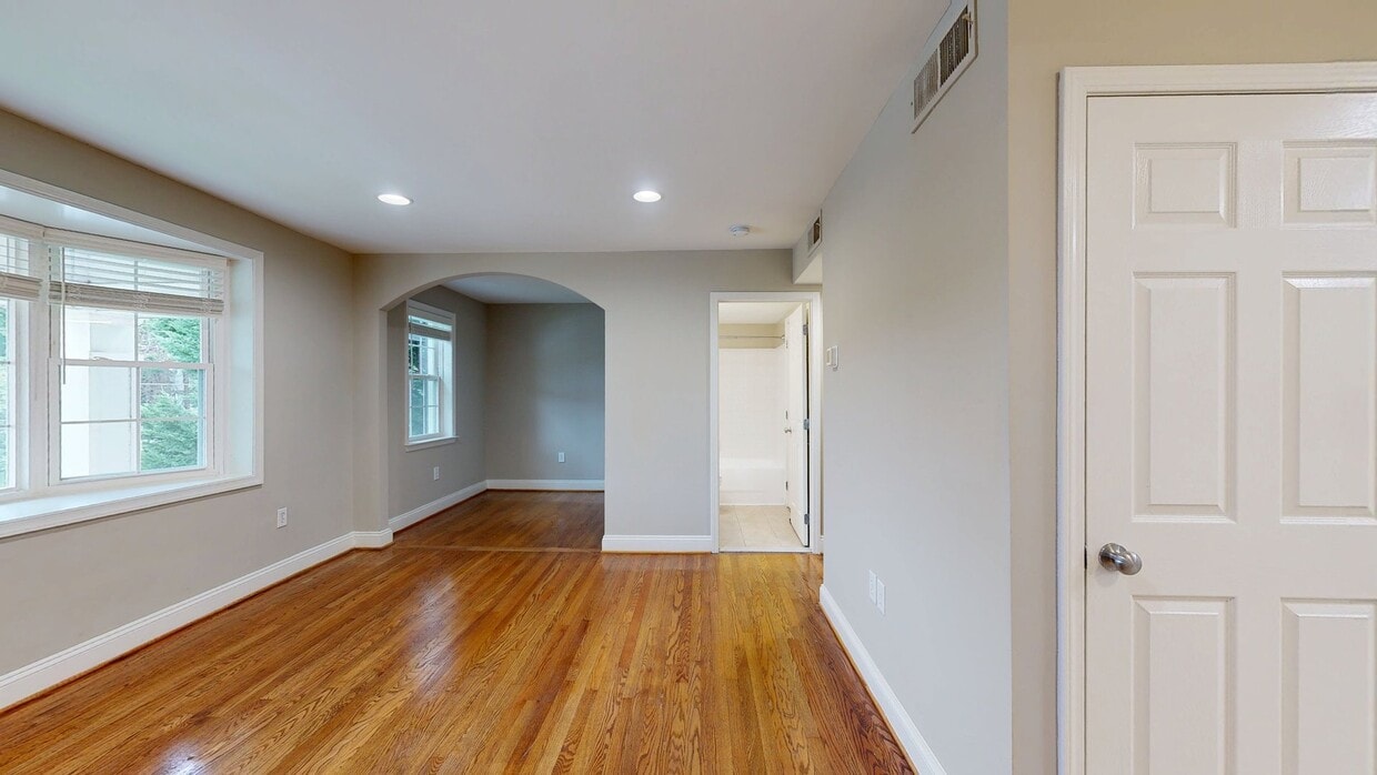 Photo - Rodgers Forge Apartments