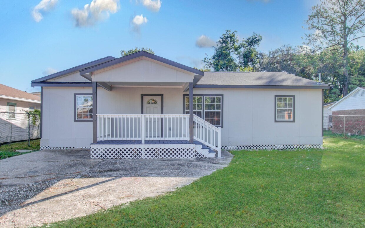 Foto principal - 9414 Lanewood Dr