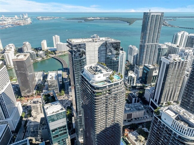 Building Photo - 801 S Miami Ave