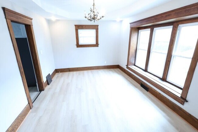 Foto del edificio - 91 Westwood Ave