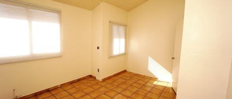Building Photo - 210 E Valeska Rd