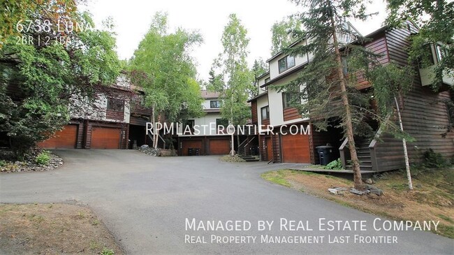Building Photo - 6738 Lunar Dr