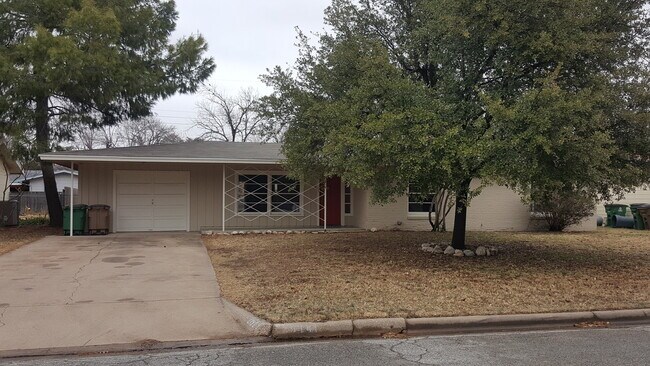 Building Photo - 2614 Rice Ave