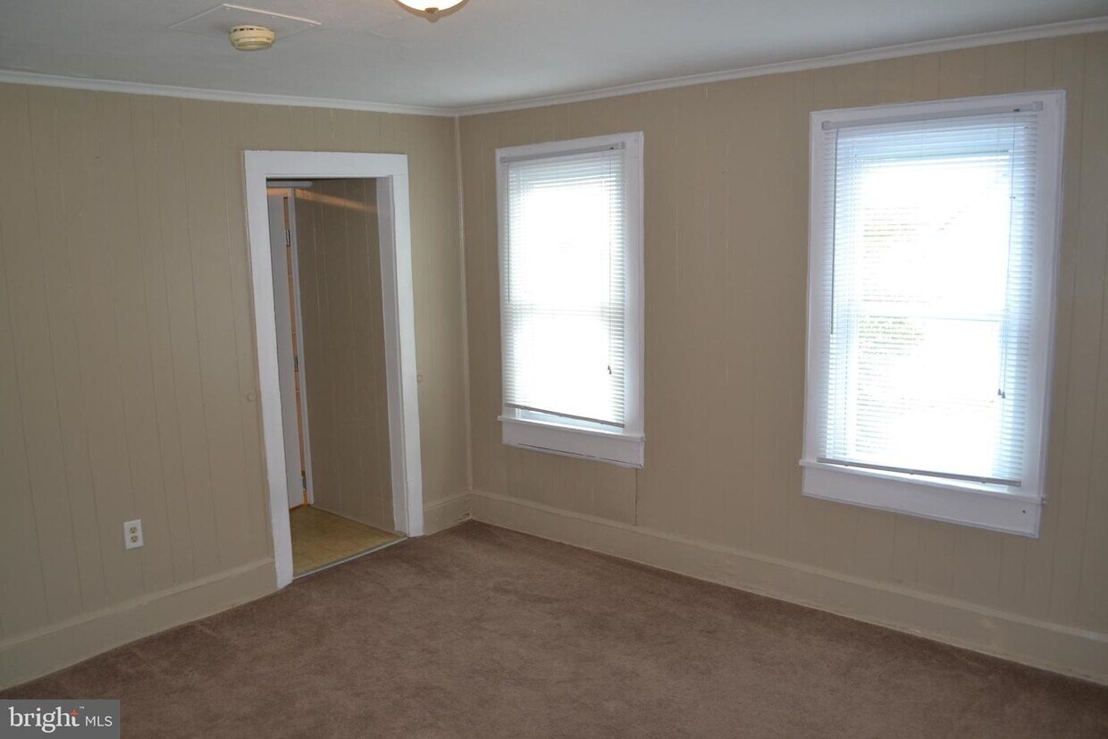 214 Weiner Ave, Harrington, DE 19952 Apartment for Rent in Harrington