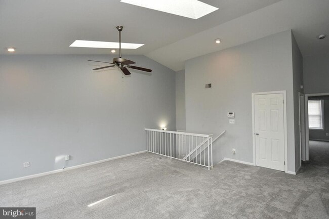 Building Photo - 4056 Grays Pointe Ct