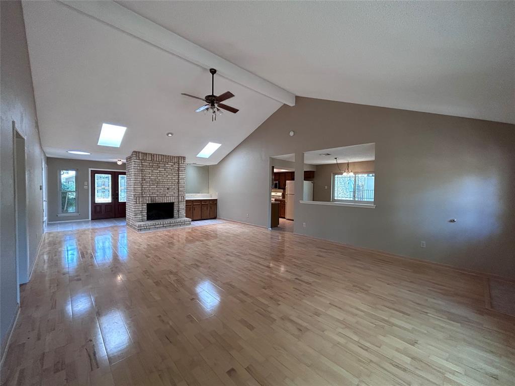 Foto principal - 13013 Silver Creek Dr