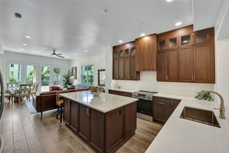 Building Photo - 2609 Estrella Dr