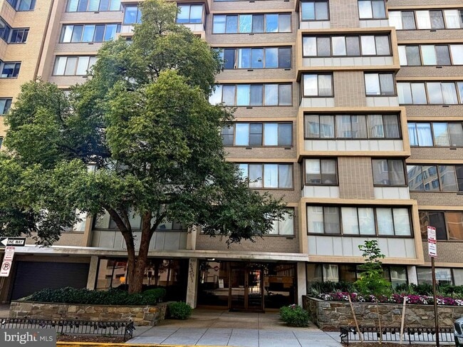 Foto del edificio - 522 21st St NW
