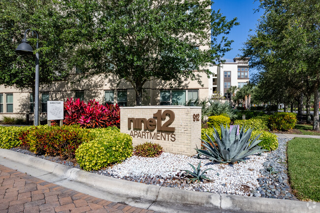 912 Innovation Way Altamonte Springs, FL 32714 - Nine 12 Gateway Apartments