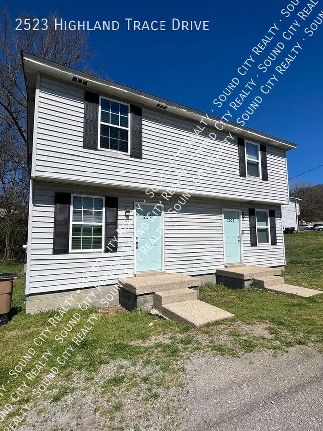 Building Photo - AVAILABLE NOW! NORTHEAST NASHVILLE 2BR 1.5...