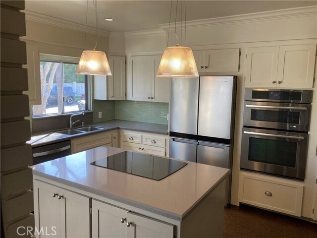 Foto del edificio - 4745 E 3rd St