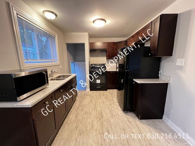 Foto del edificio - ***DETACHED HOME - DOLTON / 3 BDRM - 1 BTH...