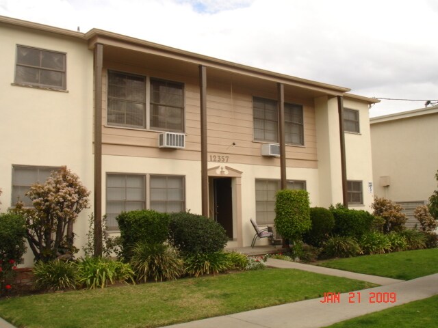 Foto del edificio - 12357 Magnolia Blvd