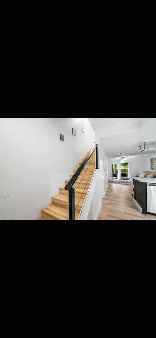 Building Photo - 4541 SW 44th Ln