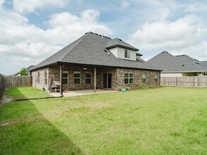 Building Photo - 1421 Blue Moon Rd