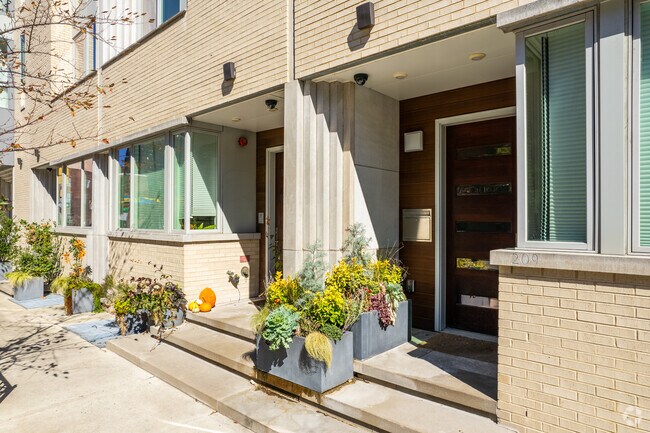 Entrada - The Walnut Estates