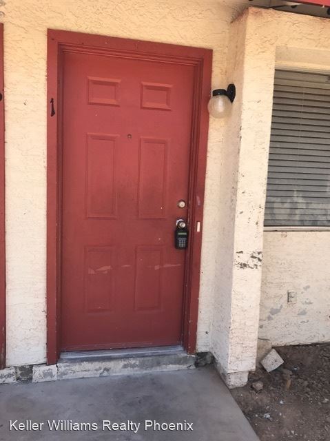 Building Photo - 2 br, 1 bath Apartment - 453 East 9th Aven...