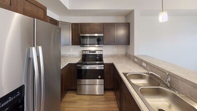Building Photo - 2756 Fen Way