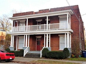 Building Photo - 614 Madison St
