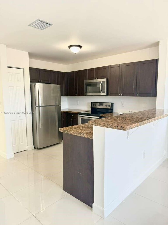 Building Photo - 25807 SW 137 Path