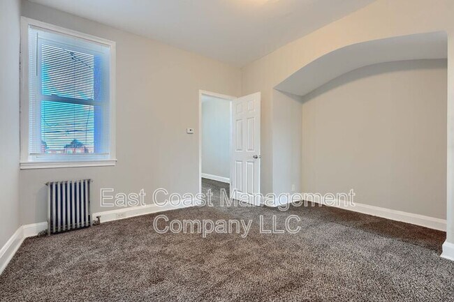 Foto del edificio - 1314 N Kenwood Ave