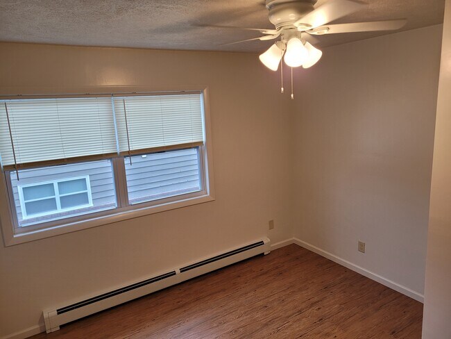 Foto del edificio - 905 W Grove St