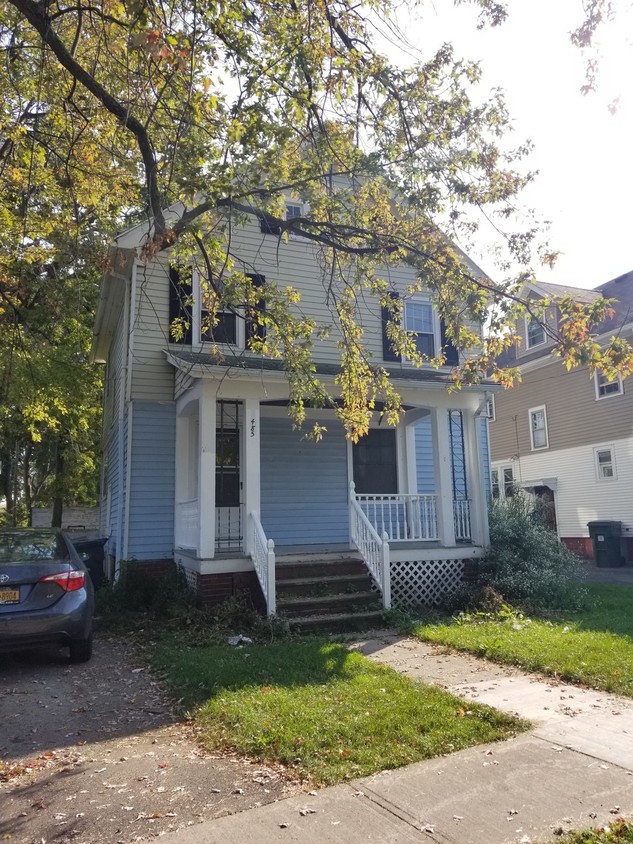 Primary Photo - 485 Fernwood Ave