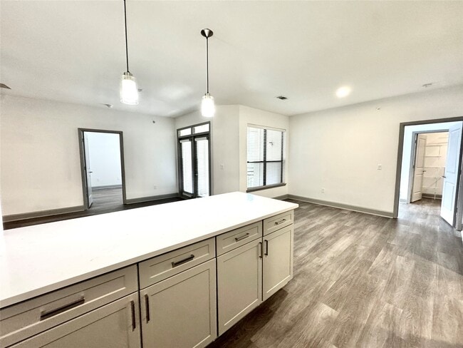 Building Photo - 3333 Weslayan St