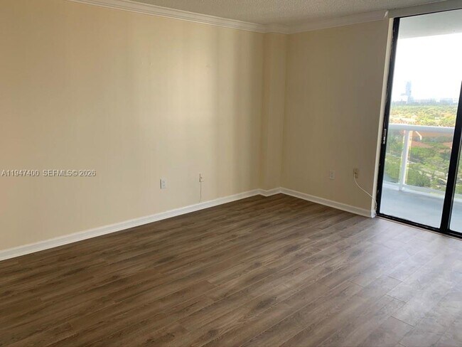 Foto del edificio - 20505 E Country Club Dr