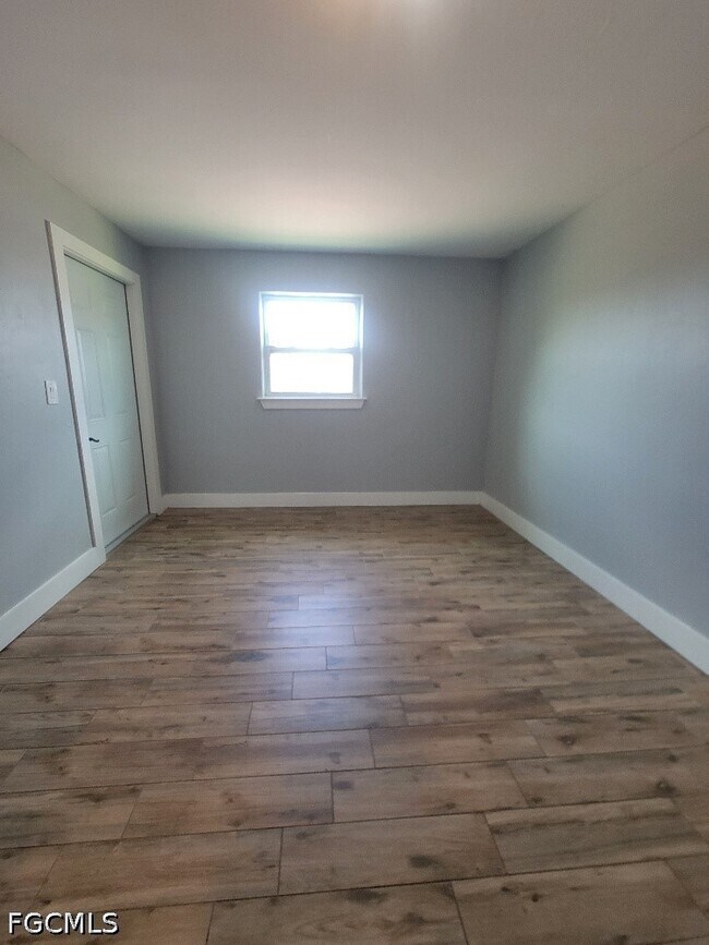 Foto del edificio - 203 Redcliff Ave