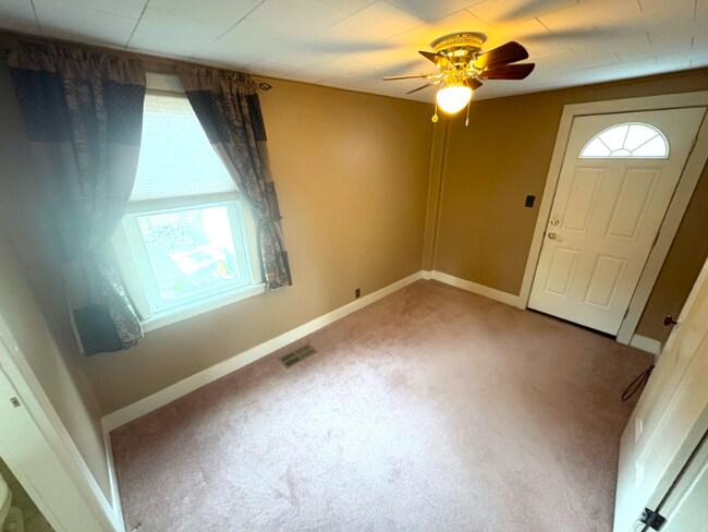 Foto del edificio - 3 E 3rd Ave