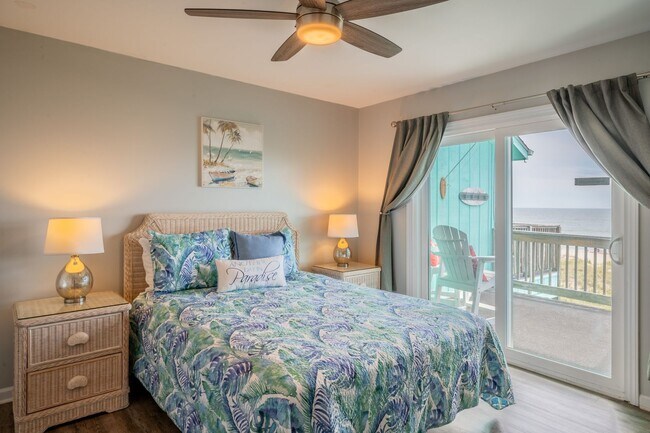 Foto del edificio - OFF-SEASON FURNISHED RENTAL